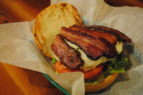 Classic Burger with 1732 Meats' bacon