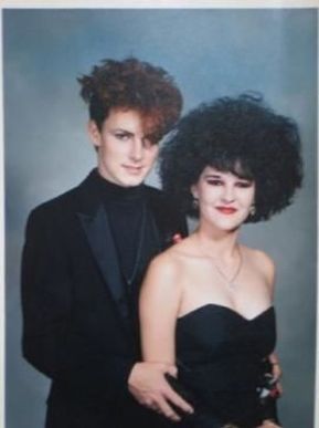 '90s Prom on the Parkway